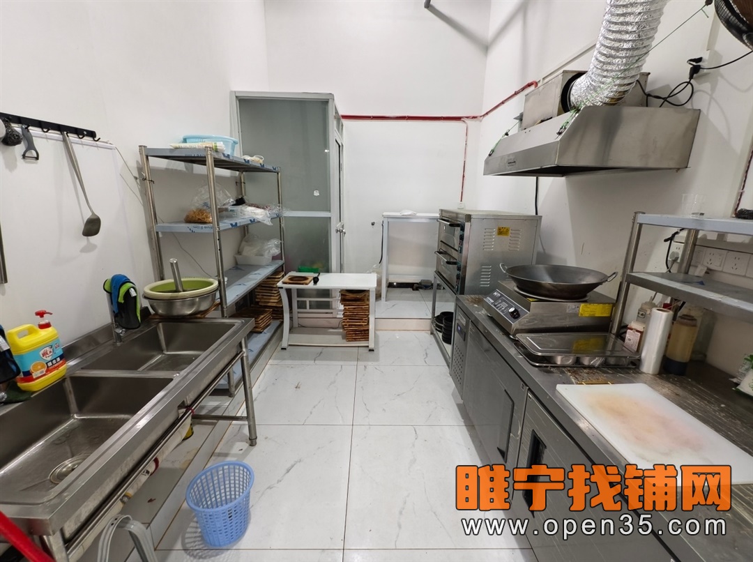 睢宁天虹世纪城北门精装修小吃店转让