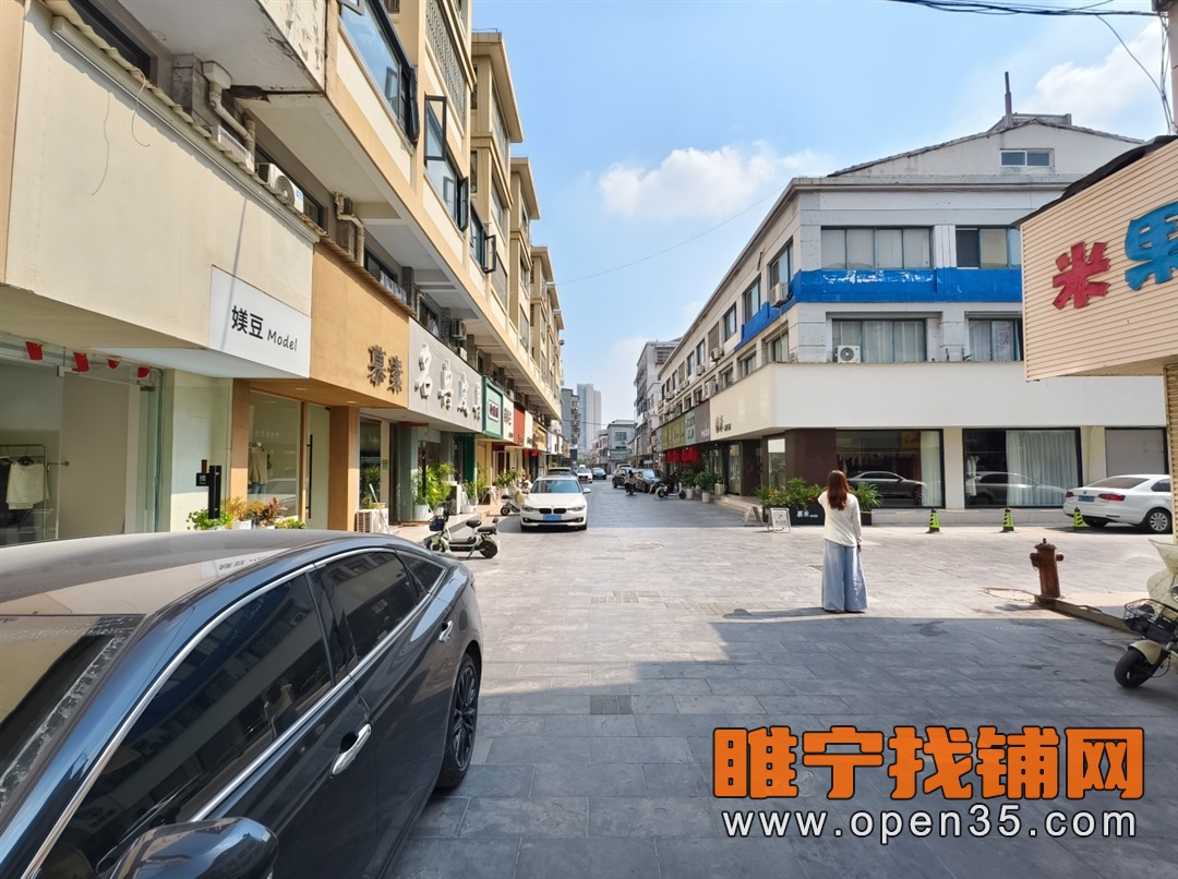睢宁时代商城精装修女装店转让