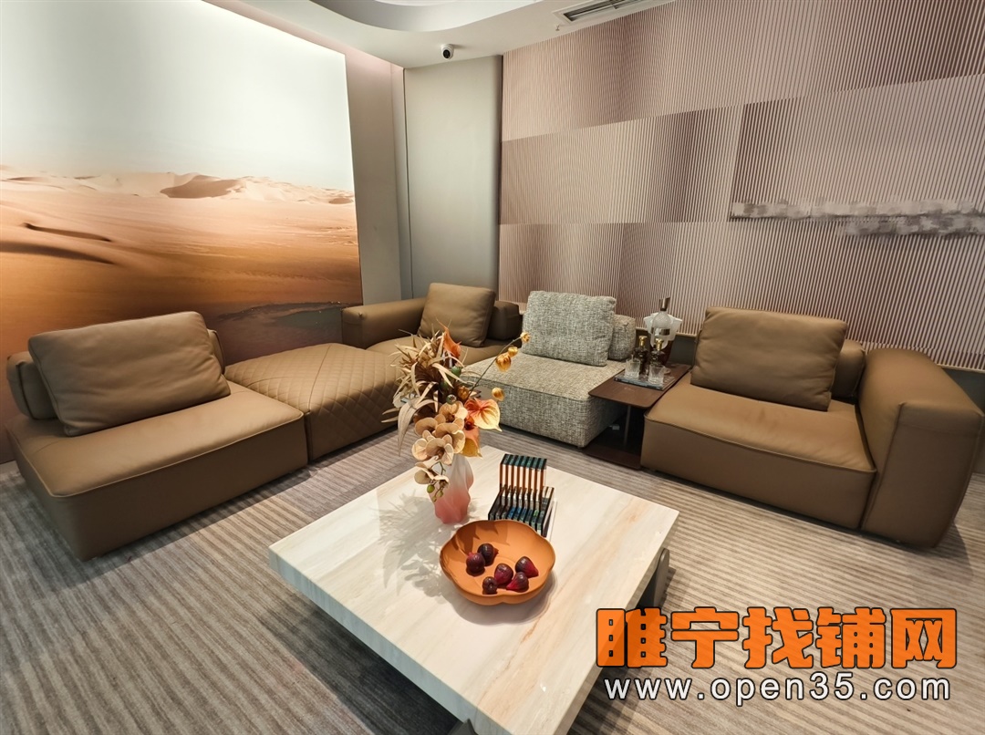 睢宁新城区商业中心100多万新装修品牌家具店低价转让